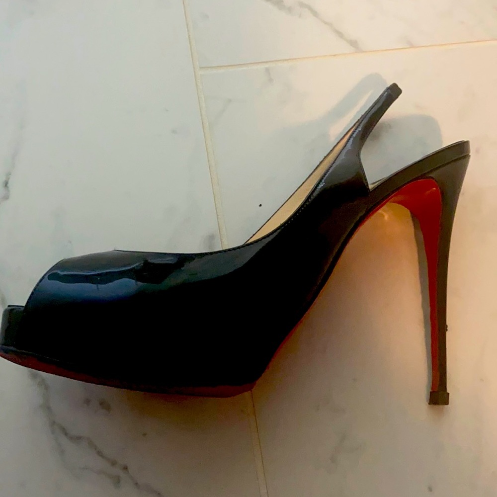 Woman’s Christina Louboutin shoes size 40